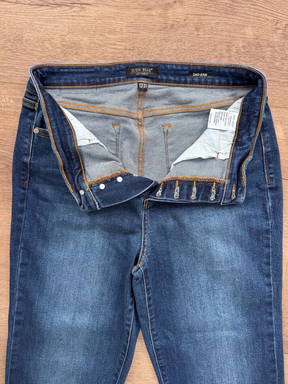 Judy Blue High Rise Dad Jeans Raw Hem Medium Wash Denim Size 13/31 - Picture 11 of 15